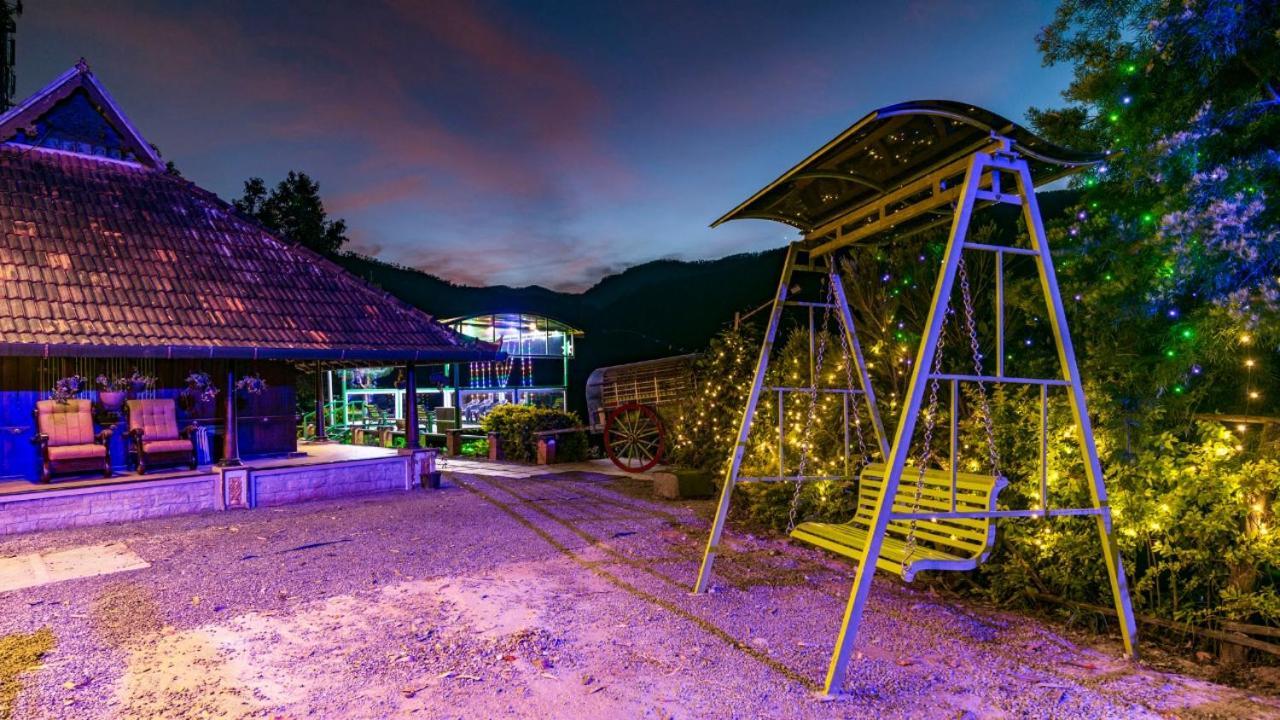 Castillo De Woods , The Private Luxury Villa , 8 Bhk, Vattavada Kottakamboor Exteriör bild