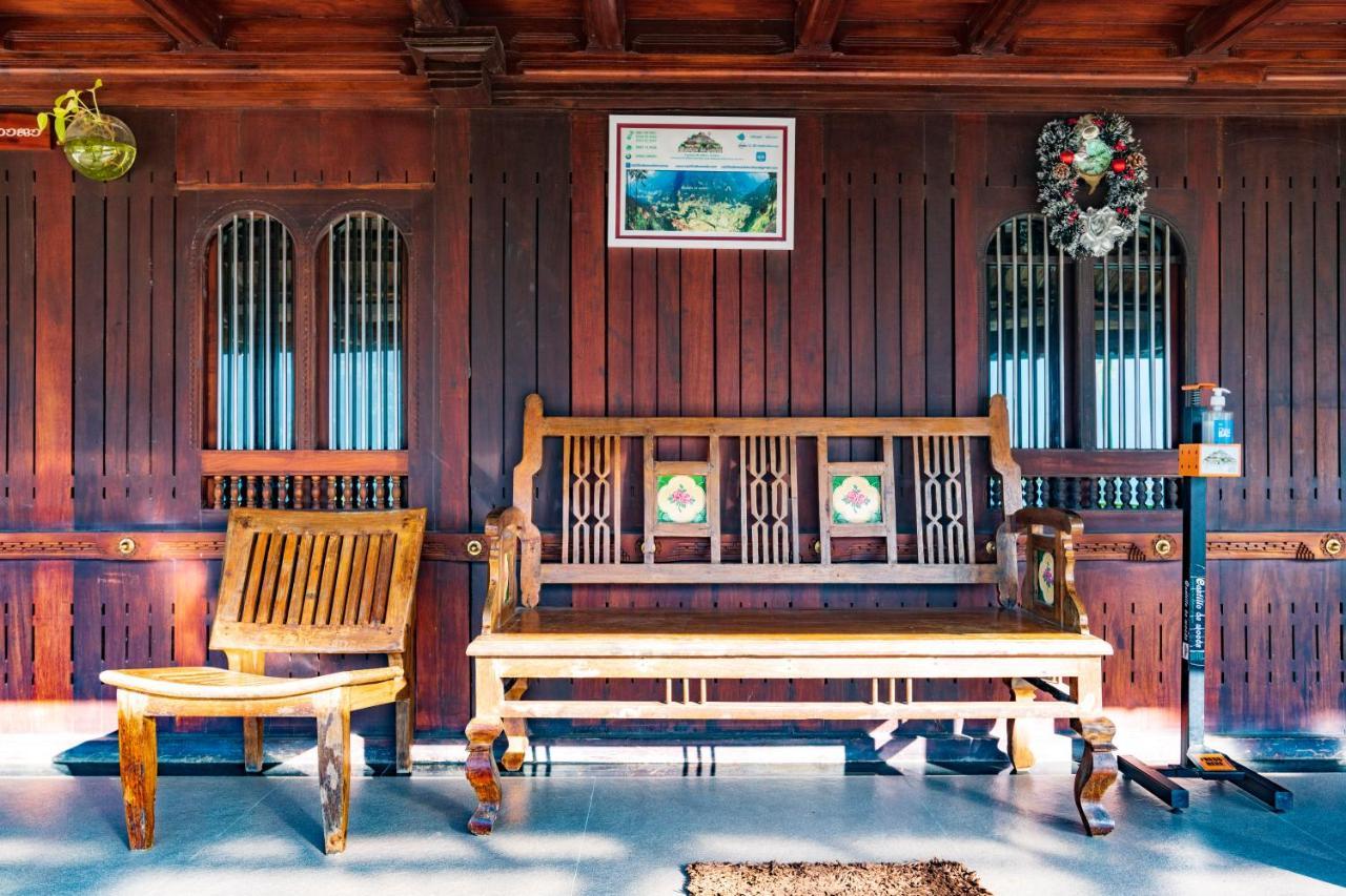 Castillo De Woods , The Private Luxury Villa , 8 Bhk, Vattavada Kottakamboor Exteriör bild